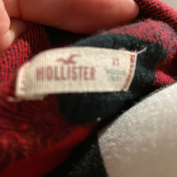 Womens Hollister Paid Shirt - Picture 2 of 3